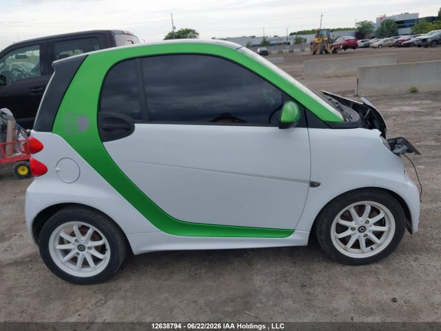 Продажа на аукционе авто 2016 Smart Fortwo Electric, vin: WMEEJ9AA0GK841993, номер лота: 12638794