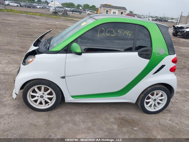 Продажа на аукционе авто 2016 Smart Fortwo Electric, vin: WMEEJ9AA0GK841993, номер лота: 12638794