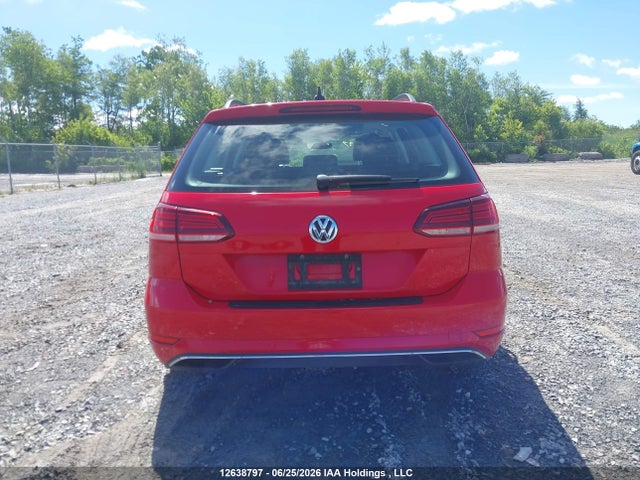 3VW717AU0JM762231 Volkswagen Golf Sportwagen 1.8 Tsi Comfortline/1.8 Tsi Trendline