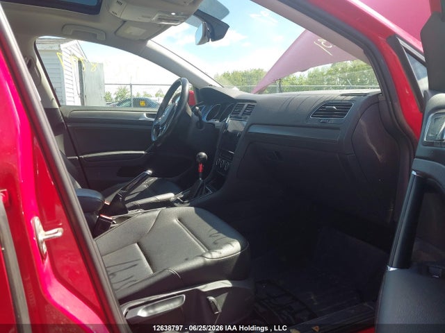 3VW717AU0JM762231 Volkswagen Golf Sportwagen 1.8 Tsi Comfortline/1.8 Tsi Trendline