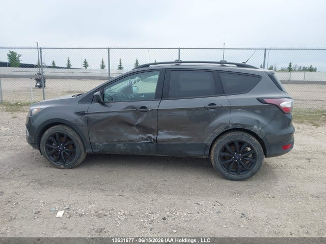 Продажа на аукционе авто 2018 Ford Escape Se, vin: 1FMCU9GD8JUC23391, номер лота: 12631677