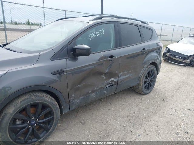 Продажа на аукционе авто 2018 Ford Escape Se, vin: 1FMCU9GD8JUC23391, номер лота: 12631677