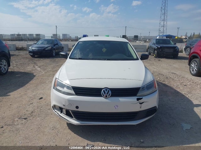 12595464 :رقم المزاد ، 3VW2K7AJ9DM432881 vin ، 2013 Volkswagen Jetta 2.0l Trendline/2.0l Trendline+ مزاد بيع