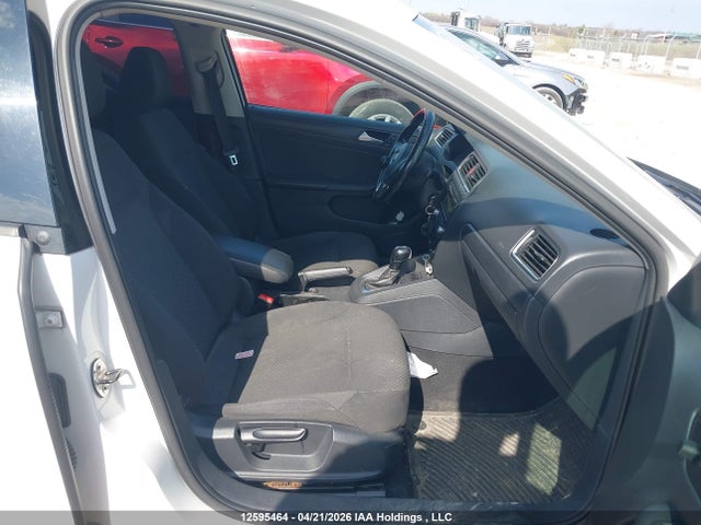 12595464 :رقم المزاد ، 3VW2K7AJ9DM432881 vin ، 2013 Volkswagen Jetta 2.0l Trendline/2.0l Trendline+ مزاد بيع