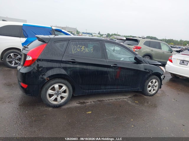 2012 Hyundai Accent Gl მანქანა იყიდება აუქციონზე, vin: KMHCT5AE5CU007465, აუქციონის ნომერი: 12635403