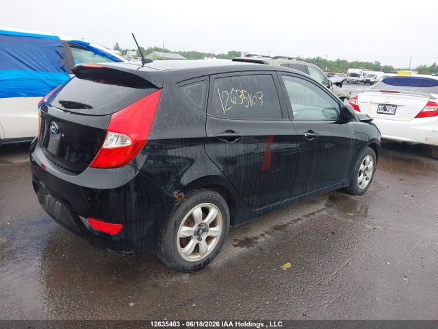 2012 Hyundai Accent Gl მანქანა იყიდება აუქციონზე, vin: KMHCT5AE5CU007465, აუქციონის ნომერი: 12635403