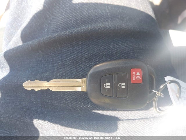 JTDKDTB34F1090620 Toyota PRIUS C