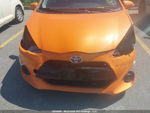 12638890 :رقم المزاد ، JTDKDTB34F1090620 vin ، 2015 Toyota Prius C مزاد بيع