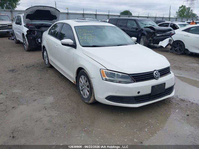 12638906 :رقم المزاد ، 3VWDK7AJ0BM040961 vin ، 2011 Volkswagen Jetta 2.0l Comfortline مزاد بيع