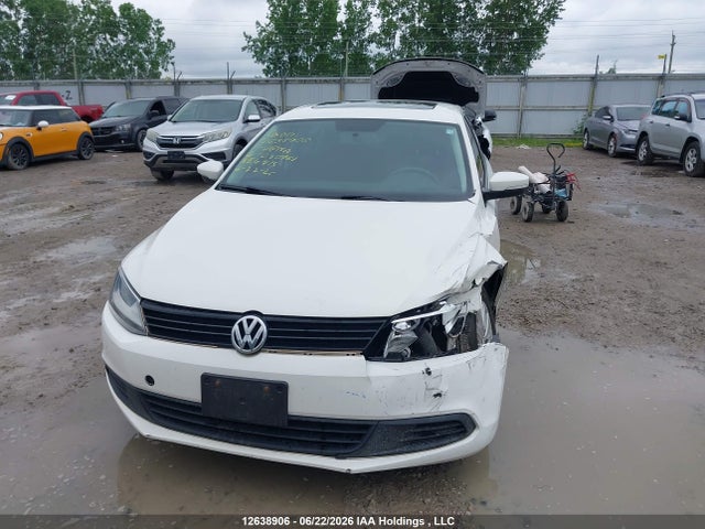 12638906 :رقم المزاد ، 3VWDK7AJ0BM040961 vin ، 2011 Volkswagen Jetta 2.0l Comfortline مزاد بيع