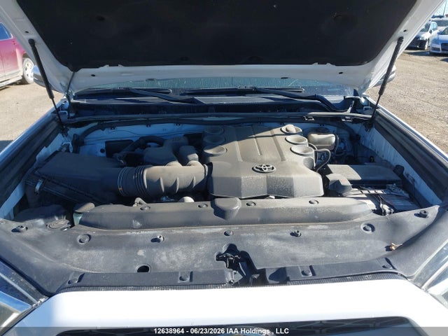 Toyota 4RUNNER SR5 2017 JTEBU5JR7H5479809 Image 10