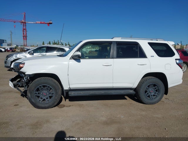 Toyota 4RUNNER SR5 2017 JTEBU5JR7H5479809 Image 15