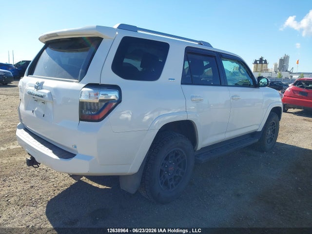 Toyota 4RUNNER SR5 2017 JTEBU5JR7H5479809 Image 4