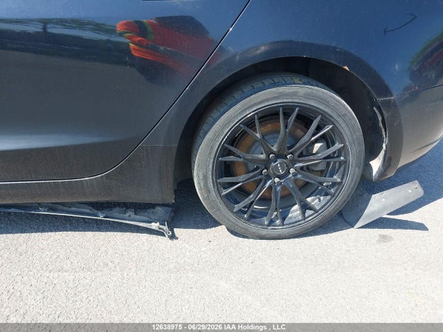 5YJ3E1EA4KF422590 Tesla MODEL 3