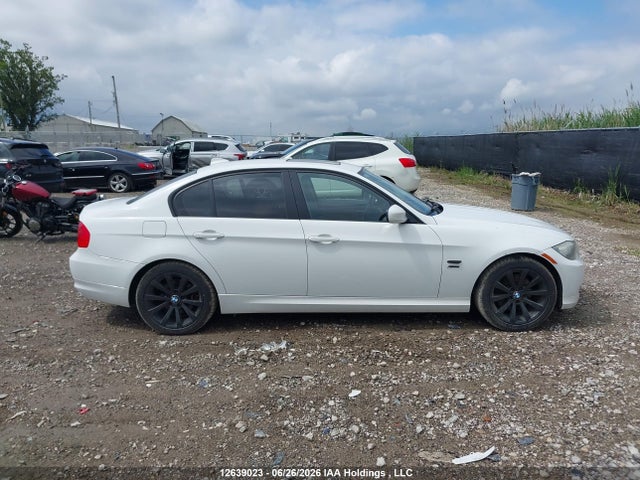 12639023 :رقم المزاد ، WBAPK7C50BF087503 vin ، 2011 Bmw 328 Xi مزاد بيع