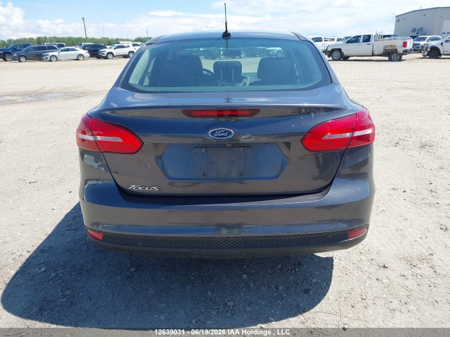 2017 Ford Focus S მანქანა იყიდება აუქციონზე, vin: 1FADP3E23HL261132, აუქციონის ნომერი: 12639031