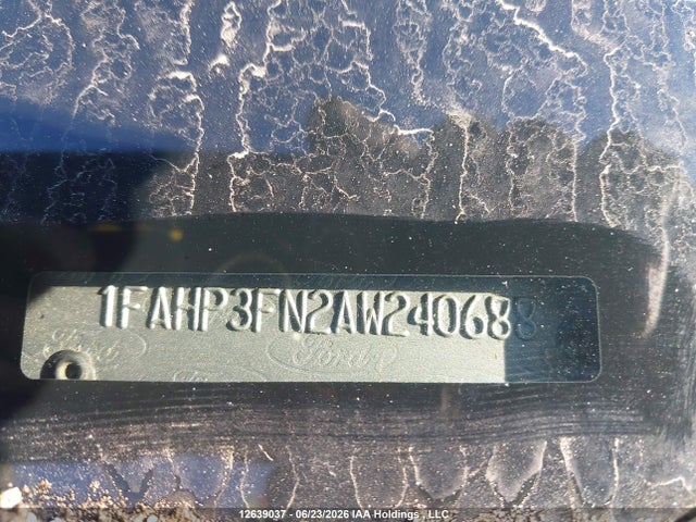 12639037 :رقم المزاد ، 1FAHP3FN2AW240688 vin ، 2010 Ford Focus Se مزاد بيع
