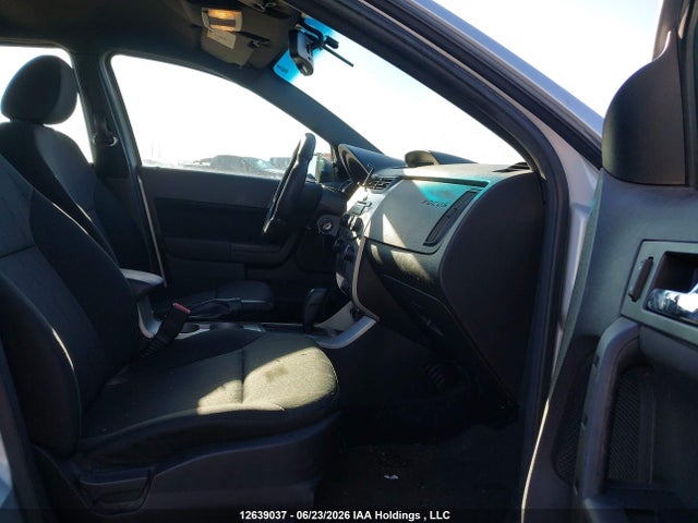 12639037 :رقم المزاد ، 1FAHP3FN2AW240688 vin ، 2010 Ford Focus Se مزاد بيع