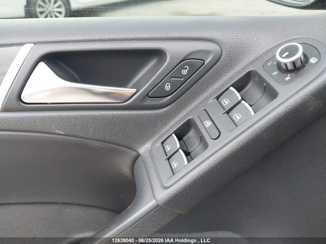 12639040 :رقم المزاد ، WVWHV7AJ3AW411864 vin ، 2010 Volkswagen Golf Gti 5-door مزاد بيع