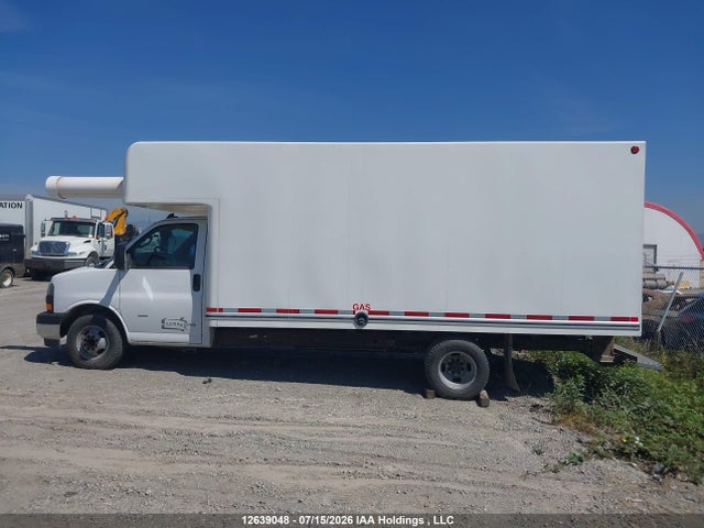 1HA3GTC7XNN009765 Chevrolet EXPRESS G3500