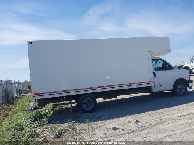 1HA3GTC7XNN009765 Chevrolet EXPRESS G3500