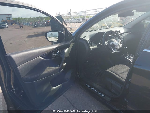 2019 Nissan Qashqai S/sl/sv მანქანა იყიდება აუქციონზე, vin: JN1BJ1CR6KW333876, აუქციონის ნომერი: 12639068