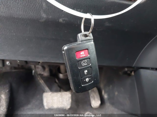2017 Toyota Rav4 Hv Limited მანქანა იყიდება აუქციონზე, vin: JTMDJREV8HD103131, აუქციონის ნომერი: 12639090