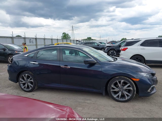 Honda Civic Touring 2019 2HGFC1F93KH102096 Image 14