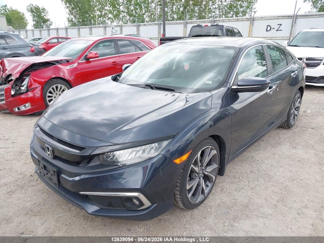 Honda Civic Touring 2019 2HGFC1F93KH102096 Image 2