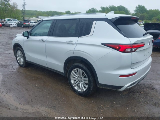 2024 Mitsubishi Outlander Le/se/sel მანქანა იყიდება აუქციონზე, vin: JA4J4VA86RZ604133, აუქციონის ნომერი: 12639095