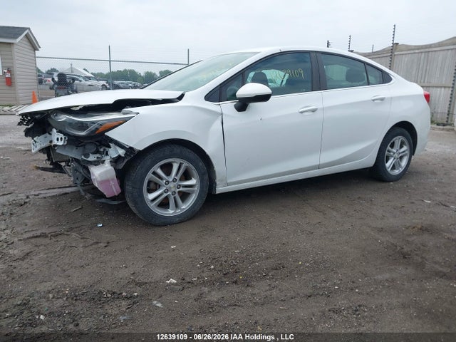 Chevrolet Cruze Lt Auto 2018 1G1BE5SM2J7222760 Image 2