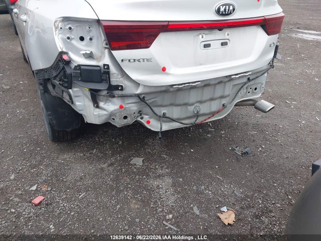 2020 Kia Forte მანქანა იყიდება აუქციონზე, vin: 3KPF54AD2LE208316, აუქციონის ნომერი: 12639142