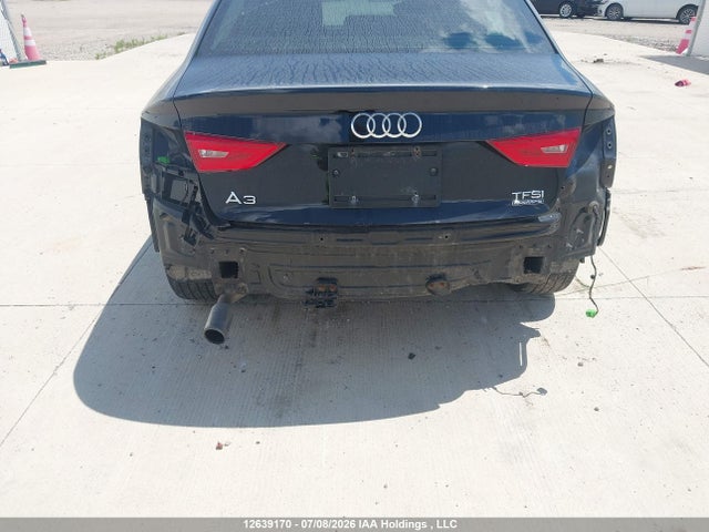 WAUB8GFFXG1112764 Audi A3 PREMIUM