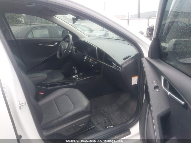 Aukcja sprzedaży 2024 Kia Niro Ev Wave/wave W/snow White Pearl   Grey Exterior, vin: KNDCT3L18R5110286, numer aukcji: 12639173