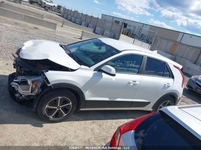2025 Kia Niro მანქანა იყიდება აუქციონზე, vin: KNDCP3LE5S5288010, აუქციონის ნომერი: 12639177