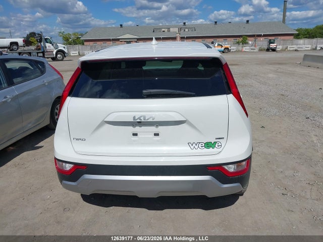 2025 Kia Niro მანქანა იყიდება აუქციონზე, vin: KNDCP3LE5S5288010, აუქციონის ნომერი: 12639177