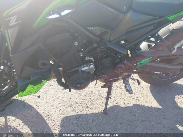 JKAZR2B1XJA004738 Kawasaki ZR900