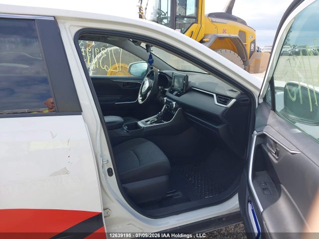 Toyota RAV4 LE 2022 2T3B1RFV8NC272345 Image 5
