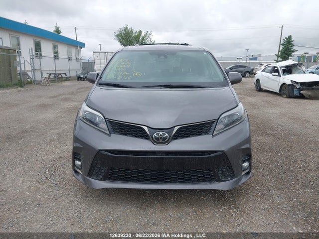 2019 Toyota Sienna Se/se Premium მანქანა იყიდება აუქციონზე, vin: 5TDEZ3DC9KS211490, აუქციონის ნომერი: 12639230