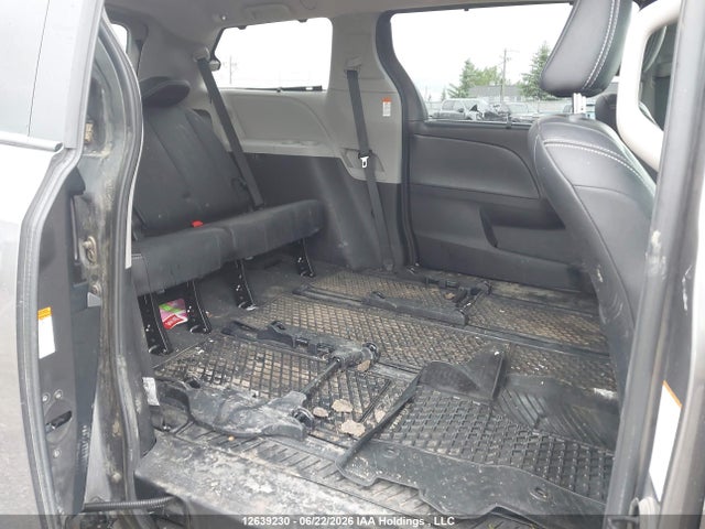 2019 Toyota Sienna Se/se Premium მანქანა იყიდება აუქციონზე, vin: 5TDEZ3DC9KS211490, აუქციონის ნომერი: 12639230