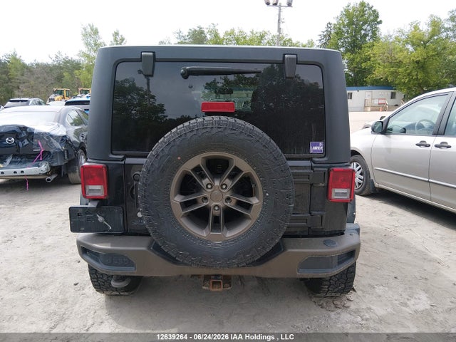 1C4BJWEG5GL332524 Jeep Wrangler Unlimited Sahara