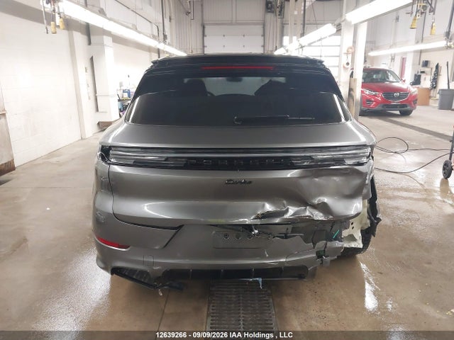 WP1AM2AY4TDA30008 Porsche Cayenne E-hybrid Turbo