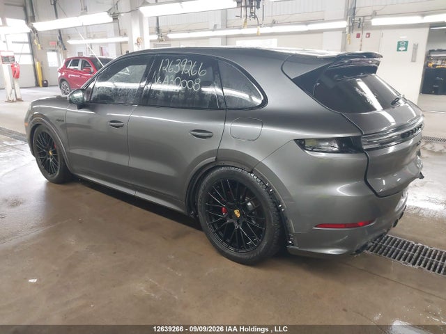 WP1AM2AY4TDA30008 Porsche Cayenne E-hybrid Turbo