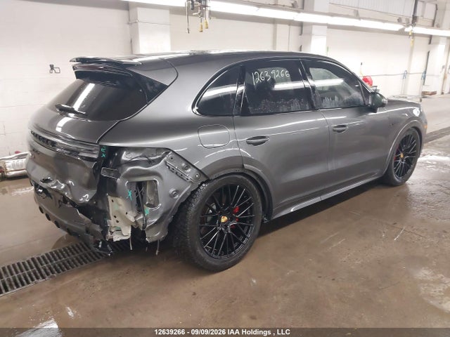 WP1AM2AY4TDA30008 Porsche Cayenne E-hybrid Turbo