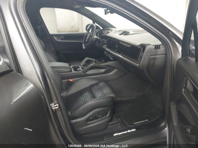 WP1AM2AY4TDA30008 Porsche Cayenne E-hybrid Turbo