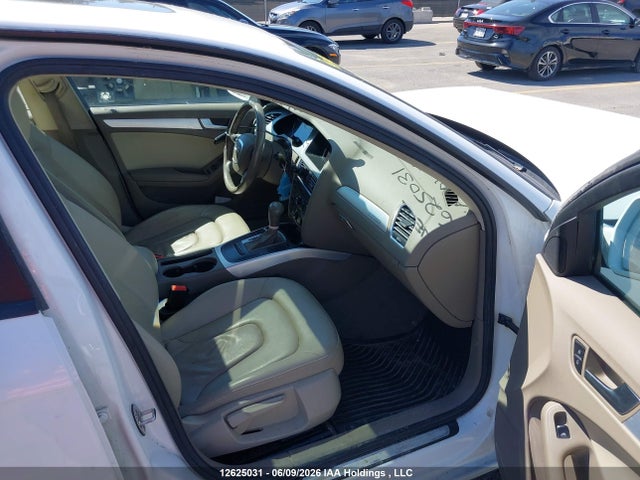 Продажа на аукционе авто 2011 Audi A4 2.0t, vin: WAUBFCFLXBN027848, номер лота: 12625031