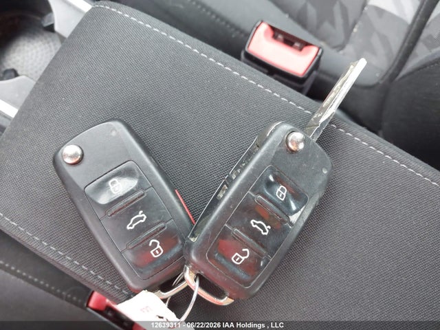 3VWJ17AT4HM618849 Volkswagen Beetle 1.8 Tsi Classic/1.8 Tsi Pink Edition/1.8 Tsi Trendline
