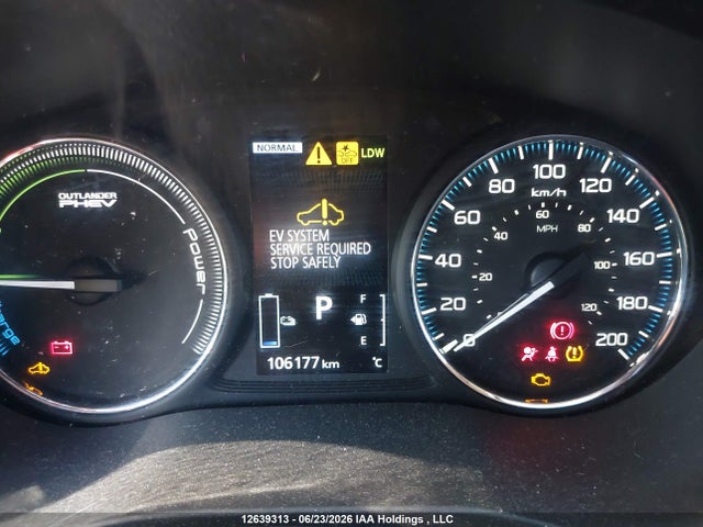 2018 Mitsubishi Outlander Phev Gt/se მანქანა იყიდება აუქციონზე, vin: JA4J24A58JZ621011, აუქციონის ნომერი: 12639313