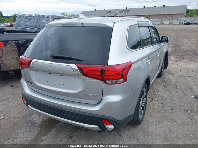 12639355 :رقم المزاد ، JA4AZ2A30JZ603309 vin ، 2018 Mitsubishi Outlander Es مزاد بيع