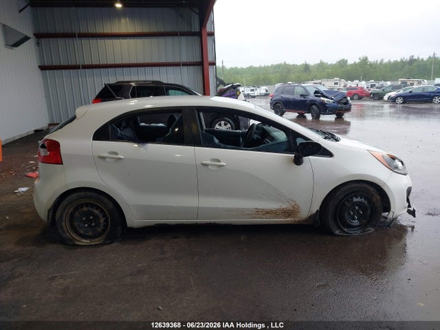 2015 Kia Rio Ex/lx/lx+/sx მანქანა იყიდება აუქციონზე, vin: KNADM5A3XF6995739, აუქციონის ნომერი: 12639368